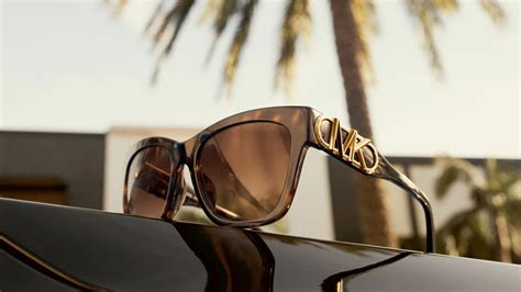 michael kors eyewear license luxottica|EssilorLuxottica and Michael Kors Extended Licensing .